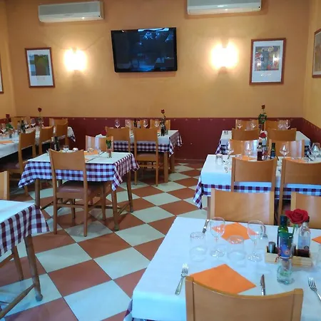 Guest house La Fonda Llobera 2*