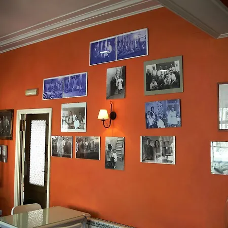 Guest house La Fonda Llobera Barcelona